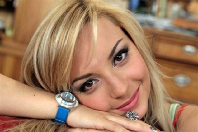 Блондинка із 'Щасливих разом' вагітна