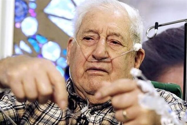 Застряв на неделю в пустыне, 84-летний водитель выжил – пил ядовитую 'незамерзайку'