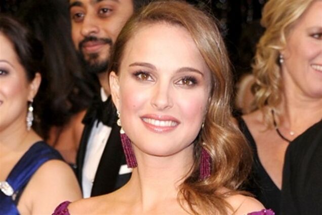 Обладательница «Оскара» Натали Портман на красной дорожке