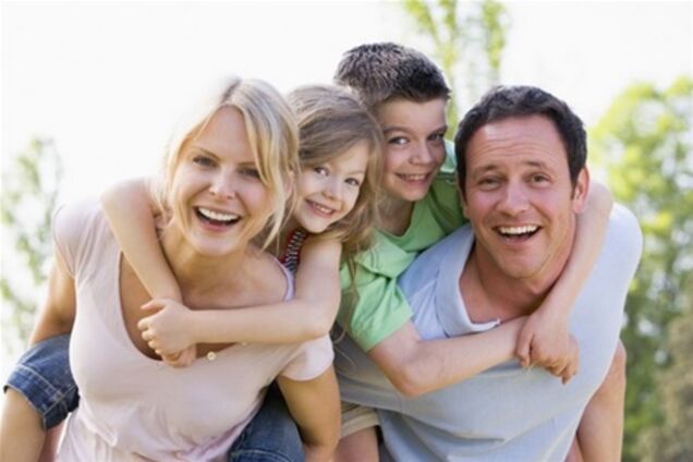 Для одних шлюб = будинок, для інших шлюб = самотність