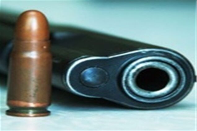 В Чернигове пенсионерка обстреляла наряд милиции