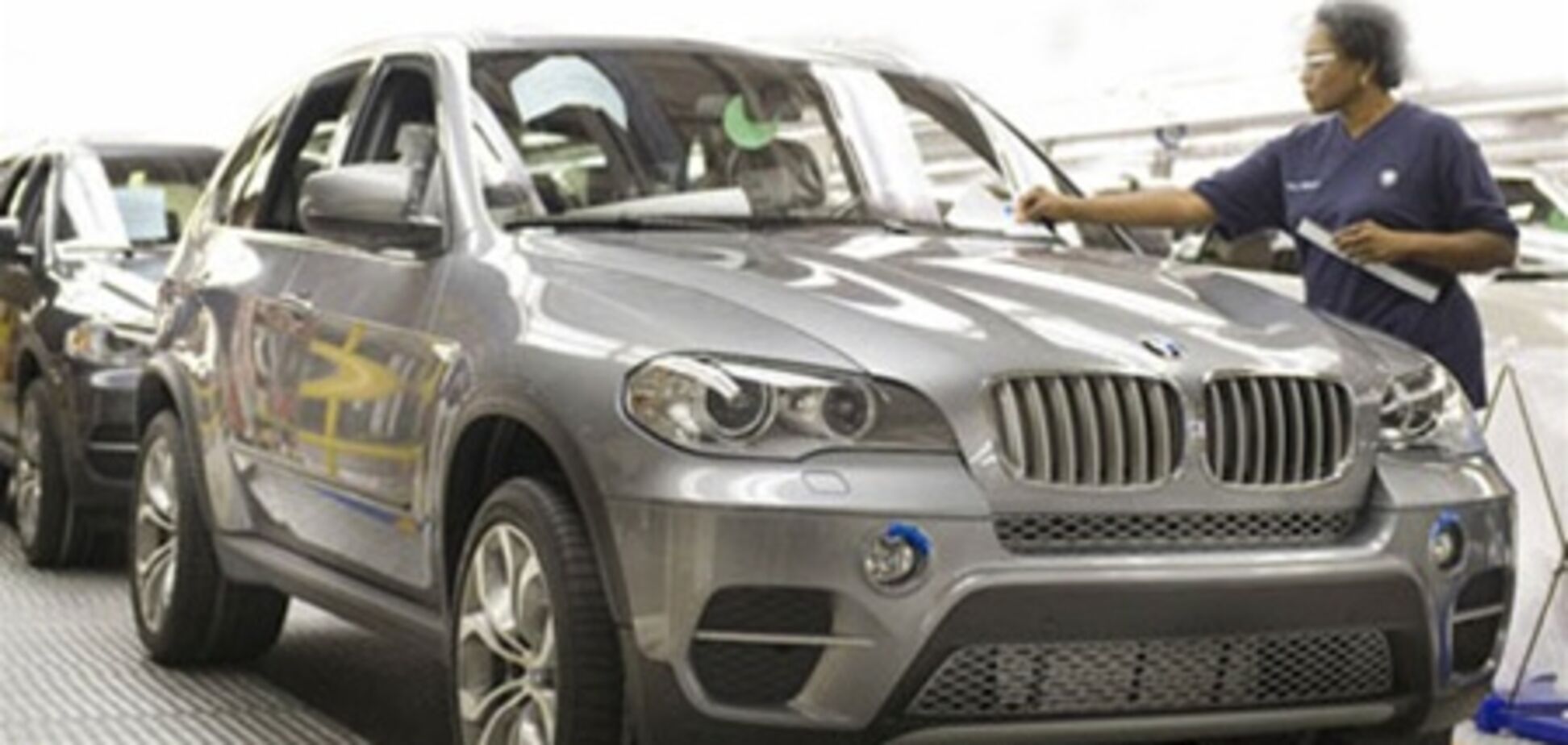 В США прекратили работу 33 автомобильных завода