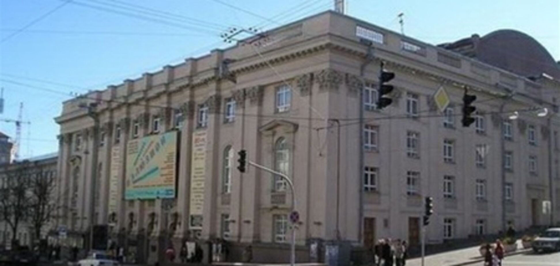 На 'Театральной' запретили строительство