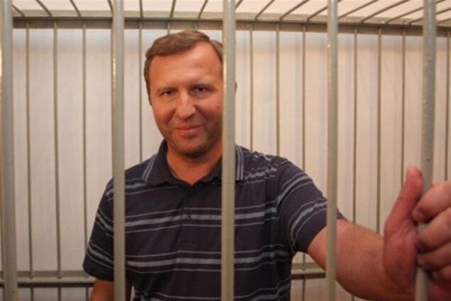 Макаренко оставили под стражей еще на месяц