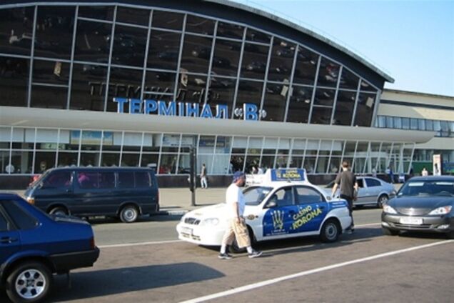 Таксистов-нелегалов выживают из Борисполя