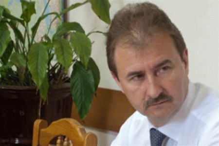 'Киевводоканал' и 'Киевгаз' отдали Попову