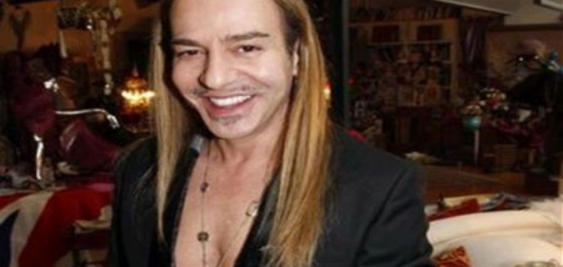 LIVE. Расистську лайка Гальяно записали на відео