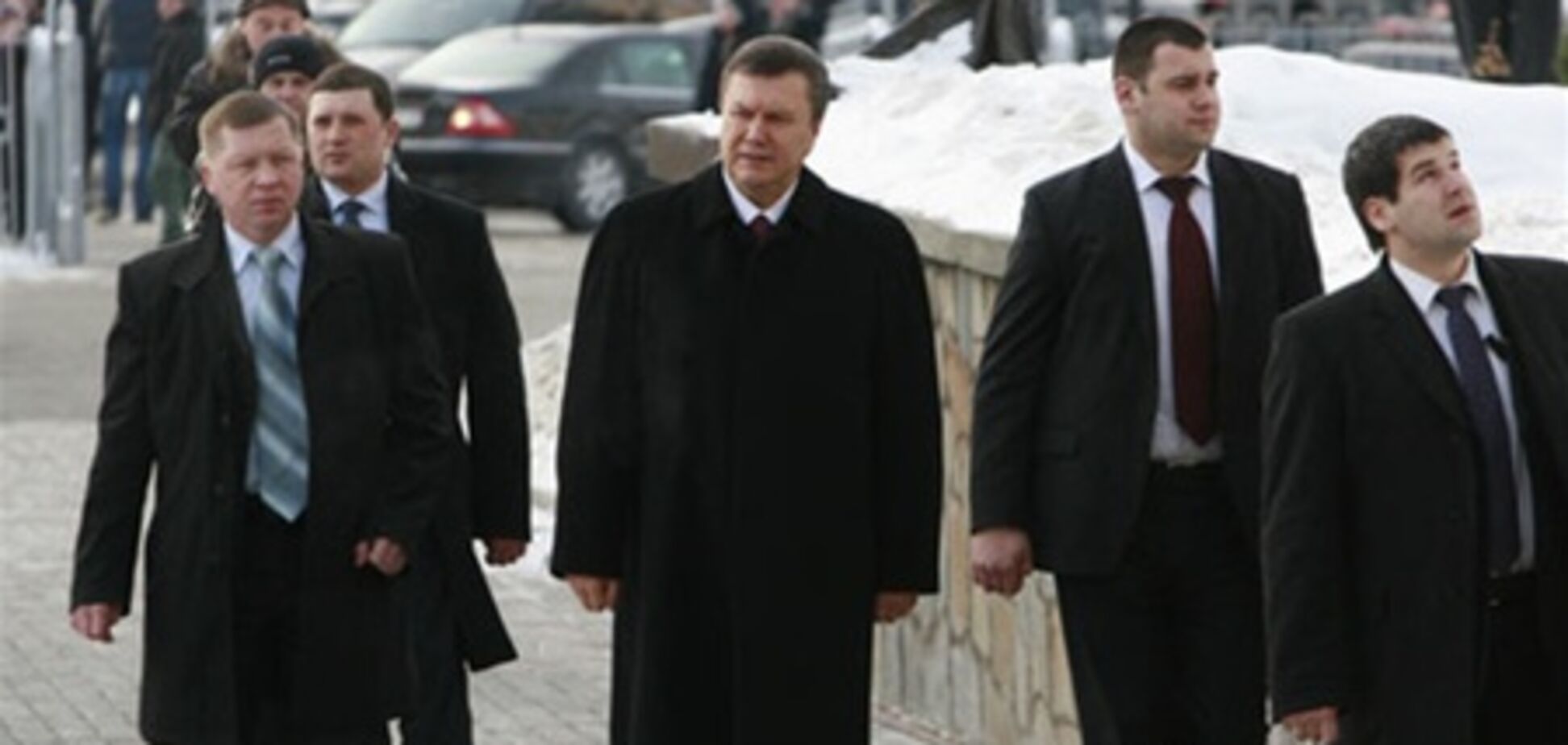 Януковича охраняют полиглоты с высоким уровнем IQ 