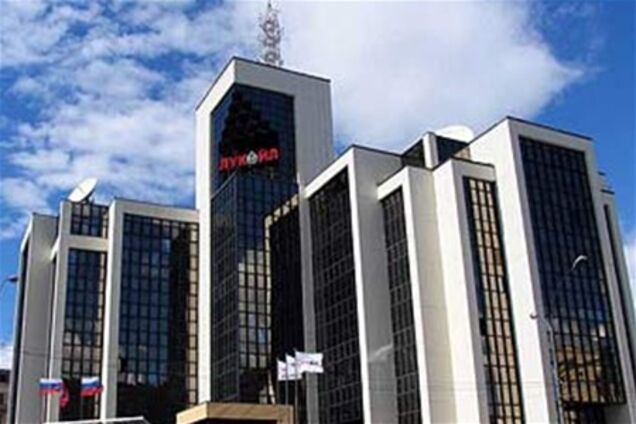 Лукойл увеличил прибыль на треть