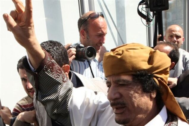 Армия Каддафи отбила у оппозиции город