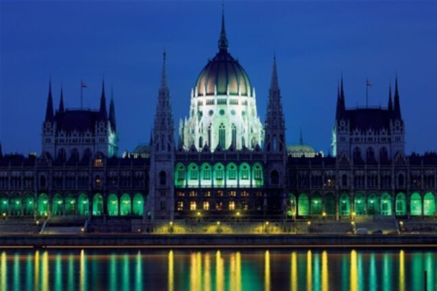 В Венгрии опубликован проект конституции, изменяющий название страны