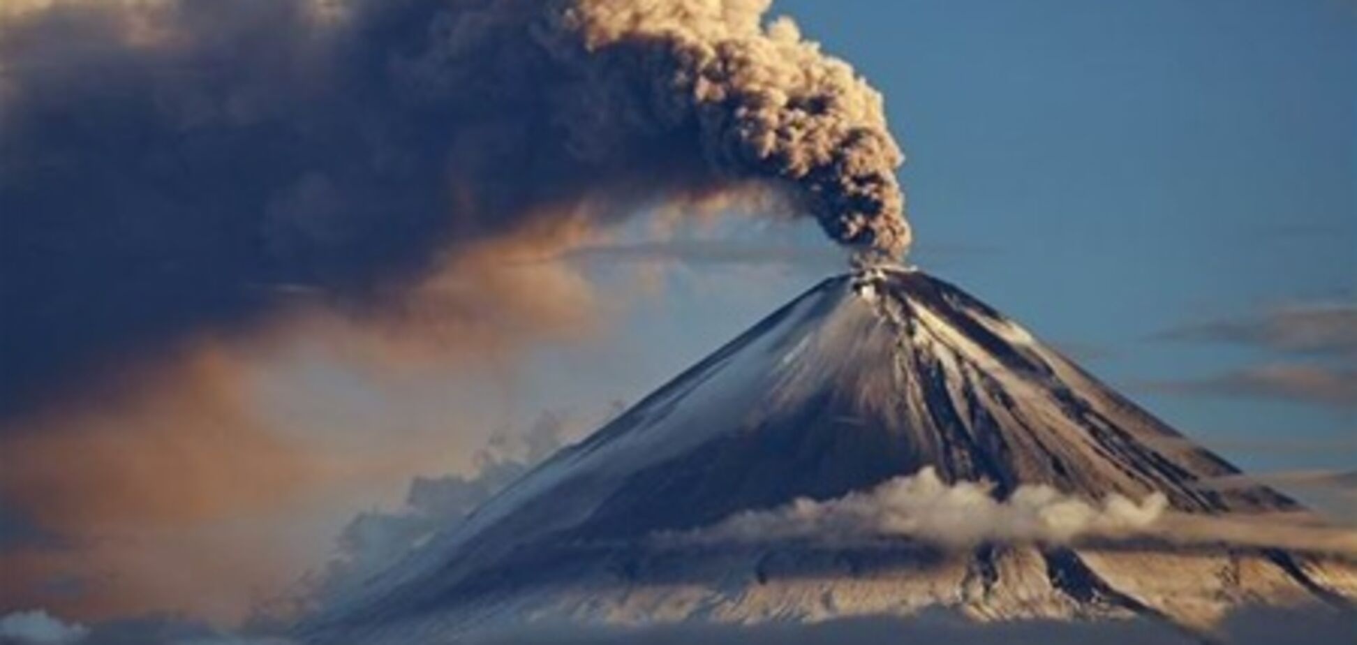 На Камчатці активізувалися відразу три вулкани