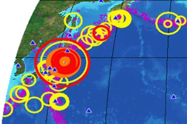 Мощное землетрясение в Японии: Цунами дошло до Сахалина и Курил. Видео