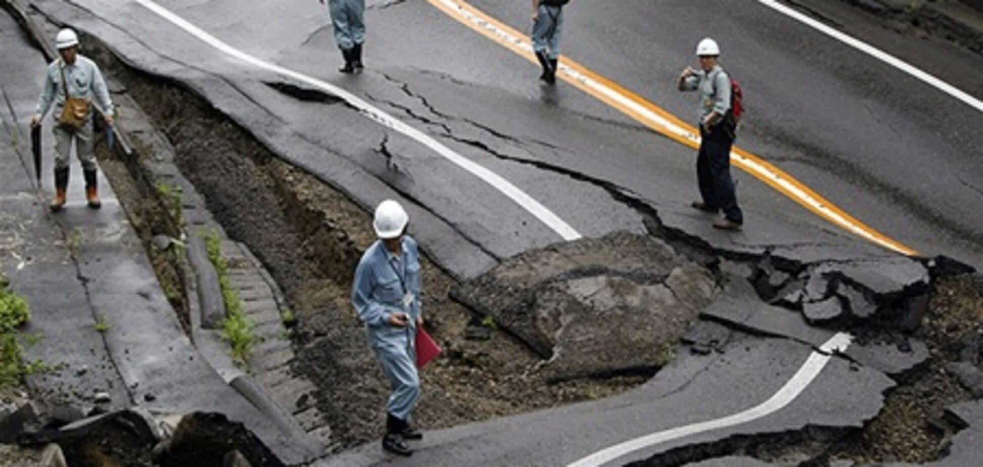 Эксперты пытаются предугадать экономические последствия землетрясения в Японии