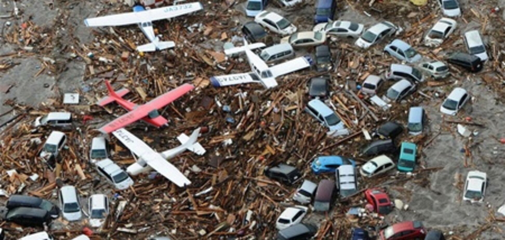 Цунами обойдется Японии в $100 миллиардов