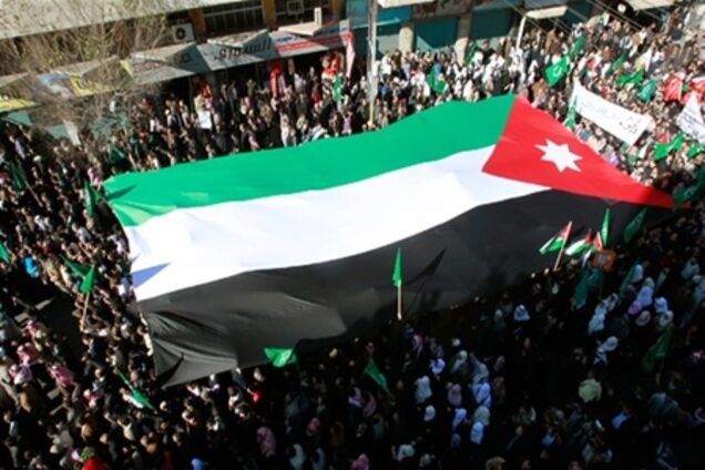 В Иордании прошла демонстрация сторонников короля