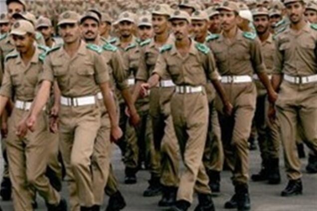 Саудовская Аравия готова ввести войска в Бахрейн