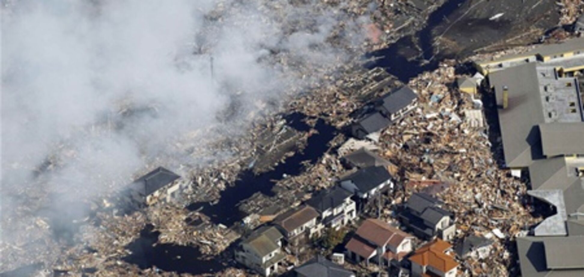 Япония до землетрясения и после: фото со спутника