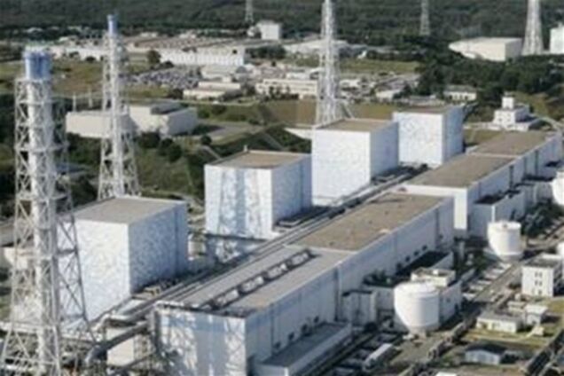 В результате взрыва на японской АЭС ранены 11 человек