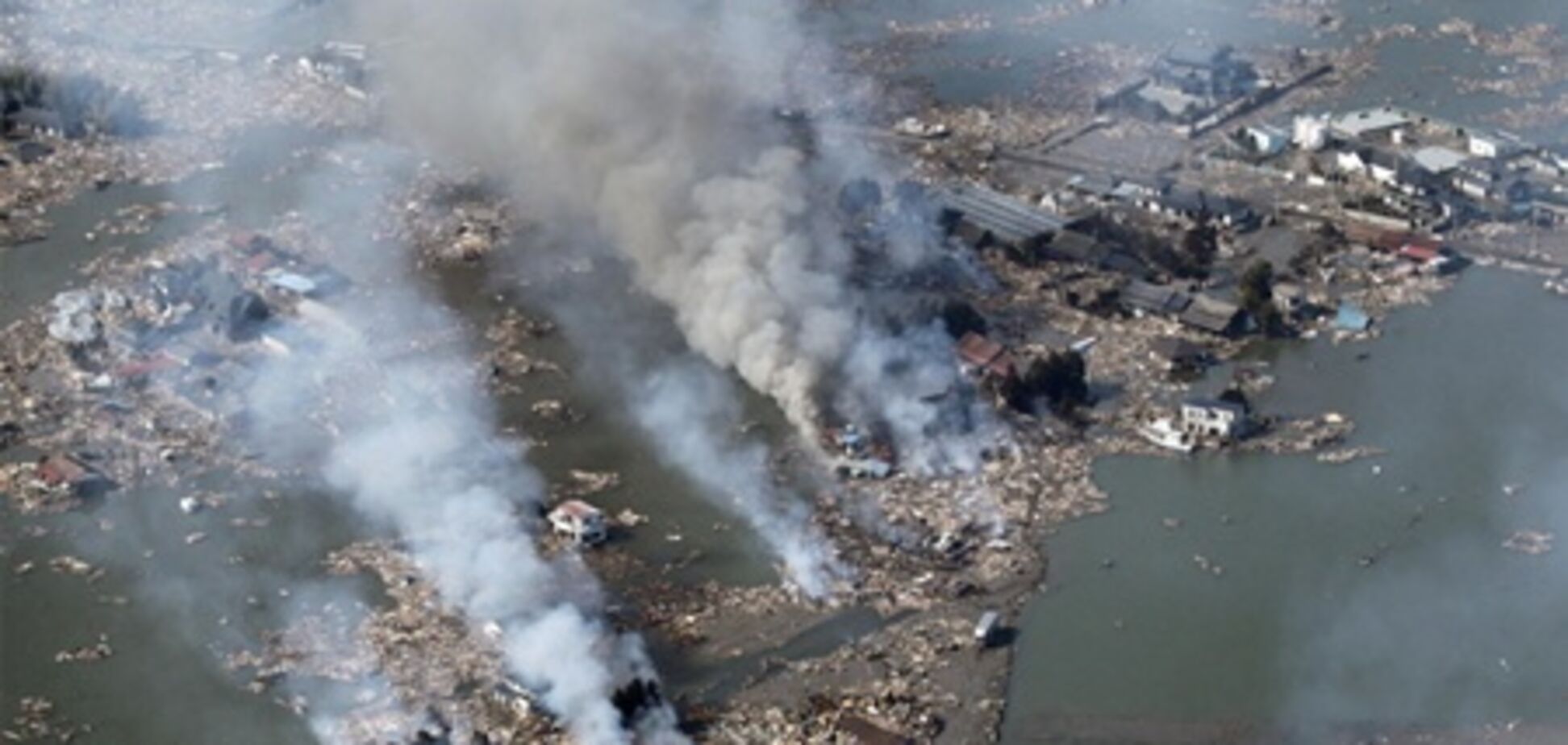 Катастрофа в Японии: ситуация ухудшается с каждым часом