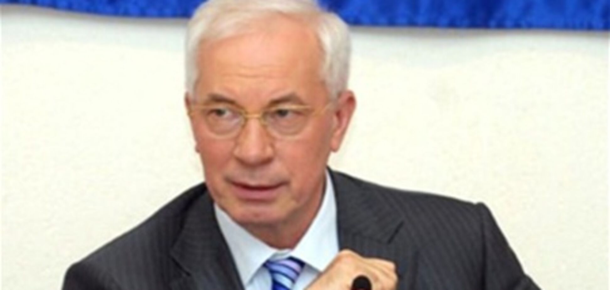 У Туреччині Азарова представили президентом України