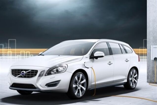 В 2011 году Volvo начнет продажи «розеточного» гибрида V60