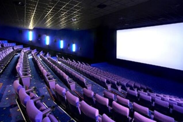 Кинотеатры могут переоборудовать в концертные залы