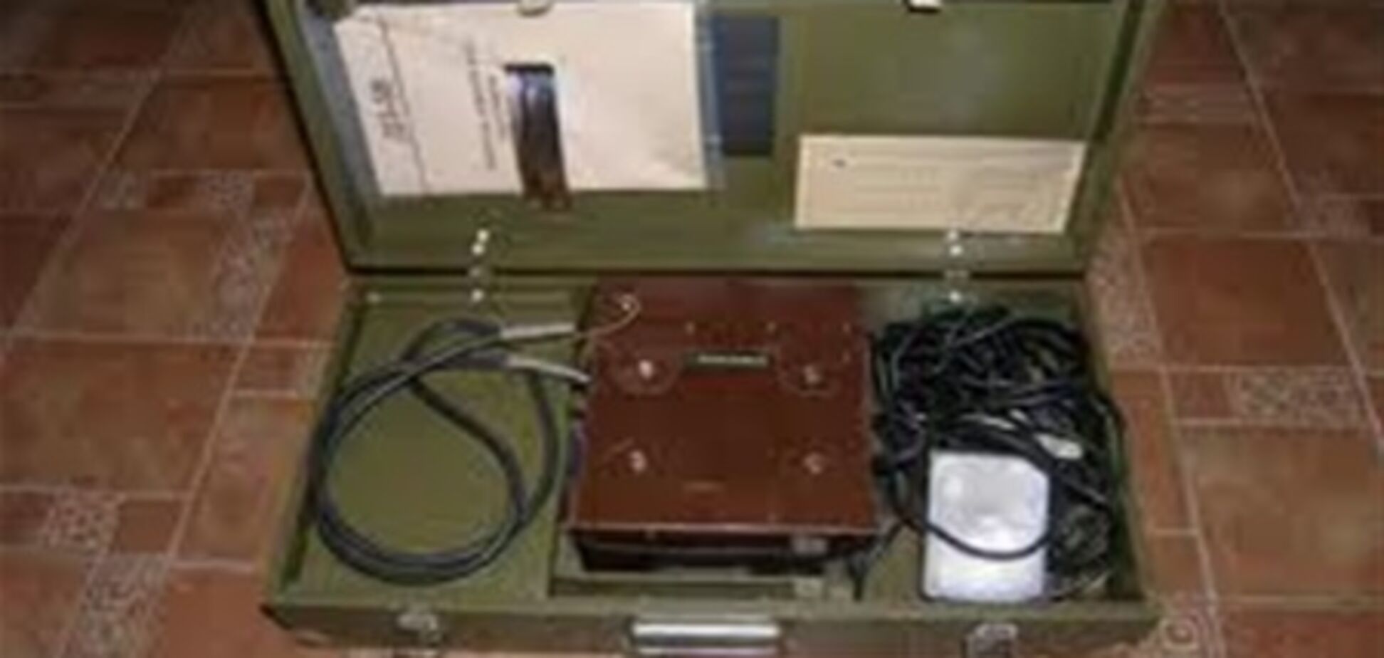 На Далекому Сході скуповують дозиметри, вино і диво-костюми від радіації