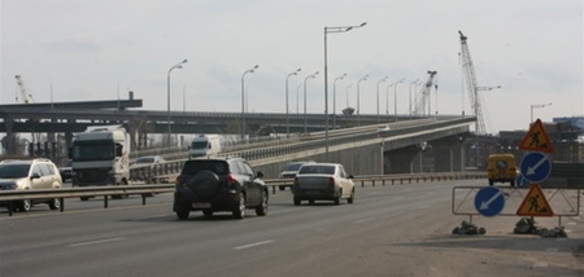 Суперасфальт, служащий в 6 раз дольше, готов для моста Кирпы