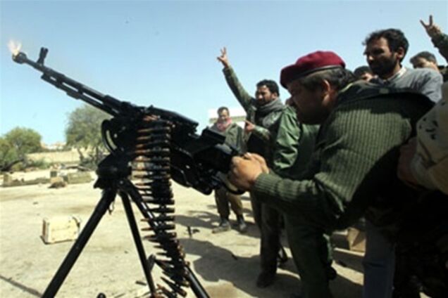Войска Каддафи обстреляли Бенгази