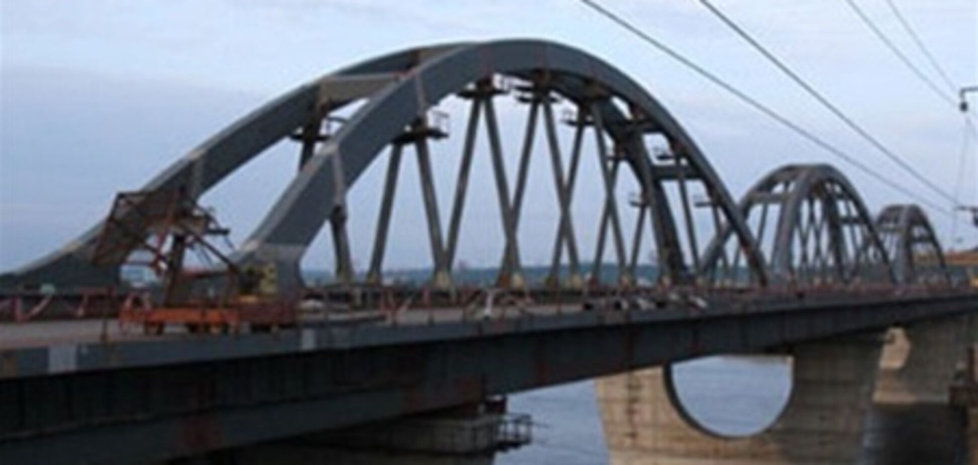 Строителей моста Кирпы оставили без зарплаты