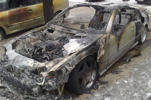 Милиция задержала двух несовершеннолетних поджигателей автомобилей