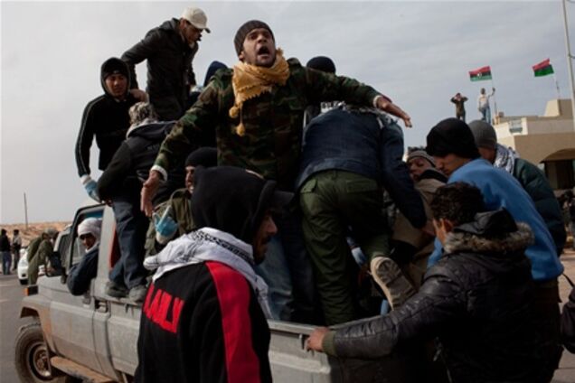 Войска Каддафи очистили от повстанцев еще один город