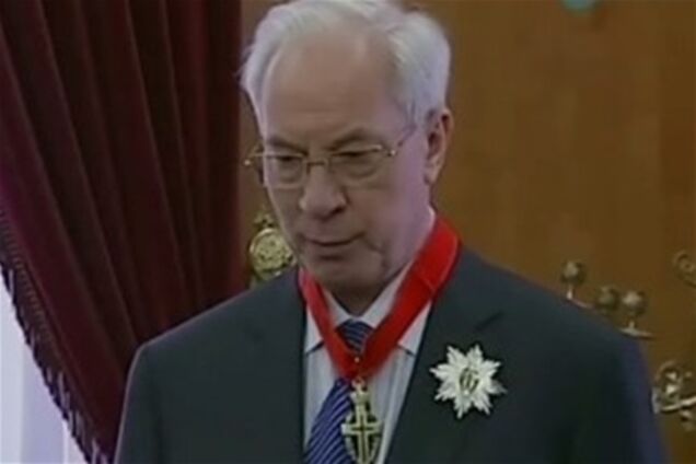 Прес-служба Кабміну переплутала, лицарем якого ордену став Азаров