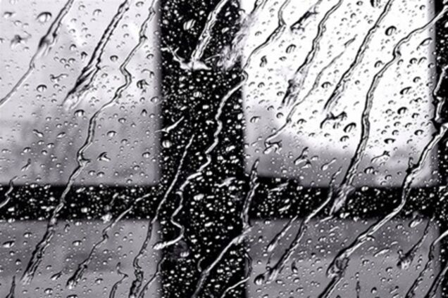 Завтра в Україні сніг і дощ