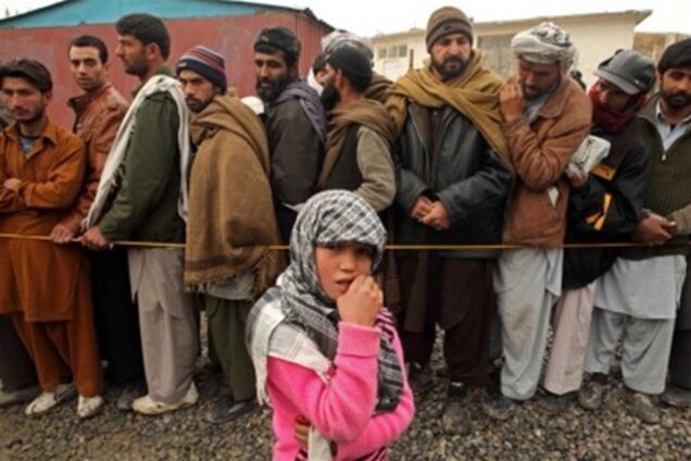 Українських прикордонників звинуватили у побитті біженців 