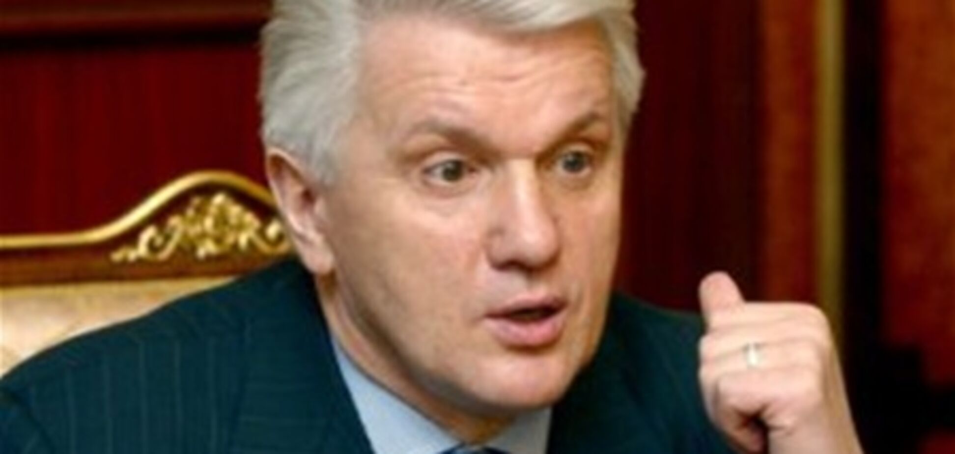 Литвин: Україні не загрожує дефолт, навіть США живе в борг