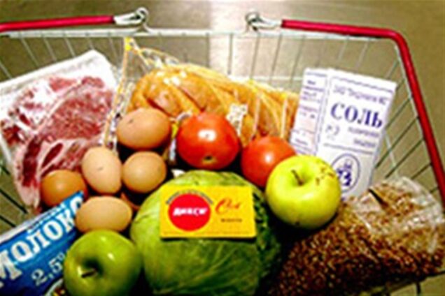 Українці у всьому собі відмовляють і чекають нової кризи