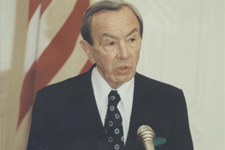 Пішов з життя колишній держсекретар США Уоррен Крістофер