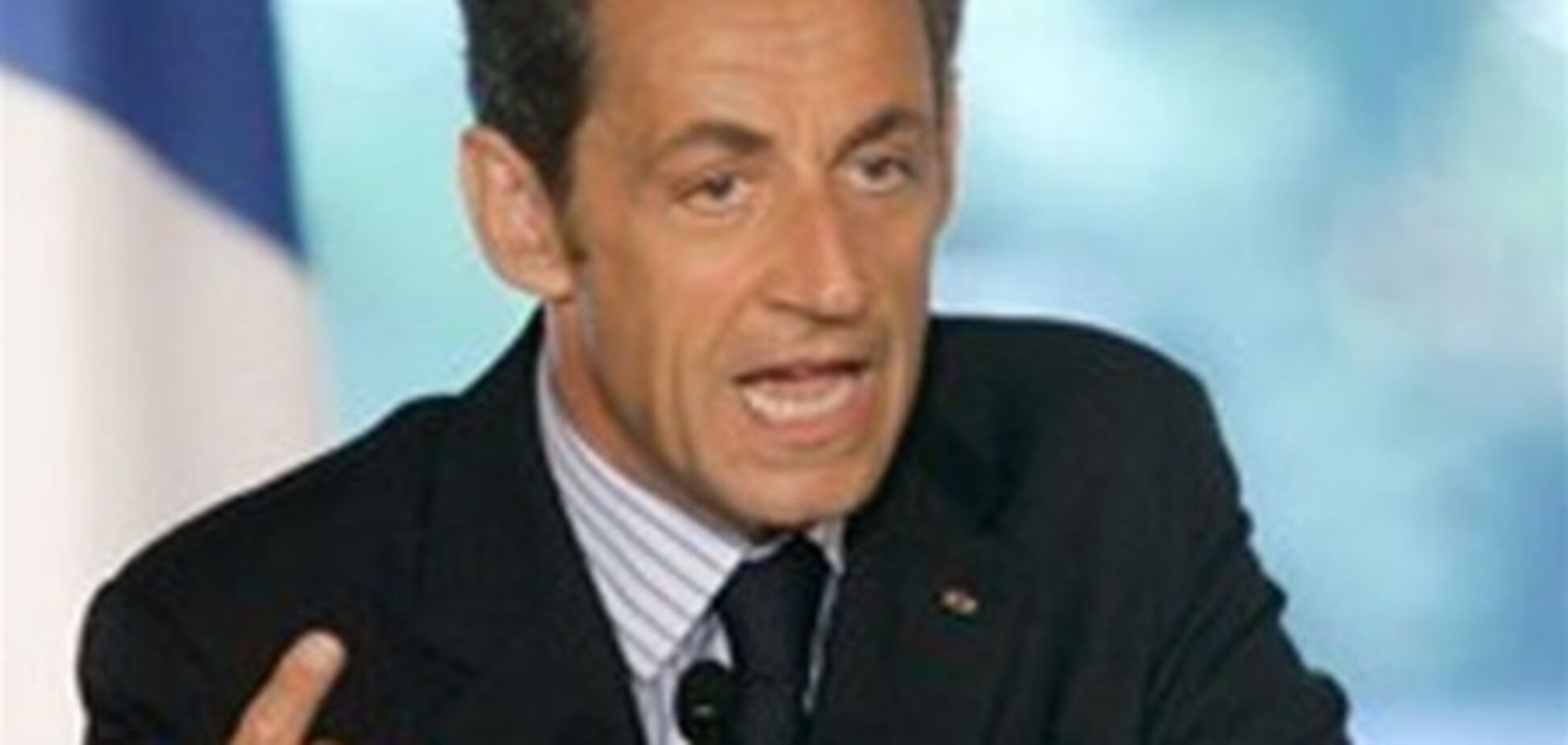 Военные самолеты Франции появились в небе над Ливией