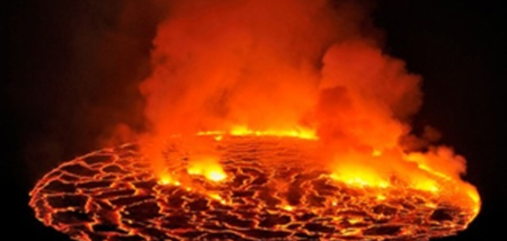 Кратер вулкана Ньірагонго - подорож до центру Землі