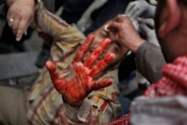 Войска Каддафи ринулись в ожесточенный бой