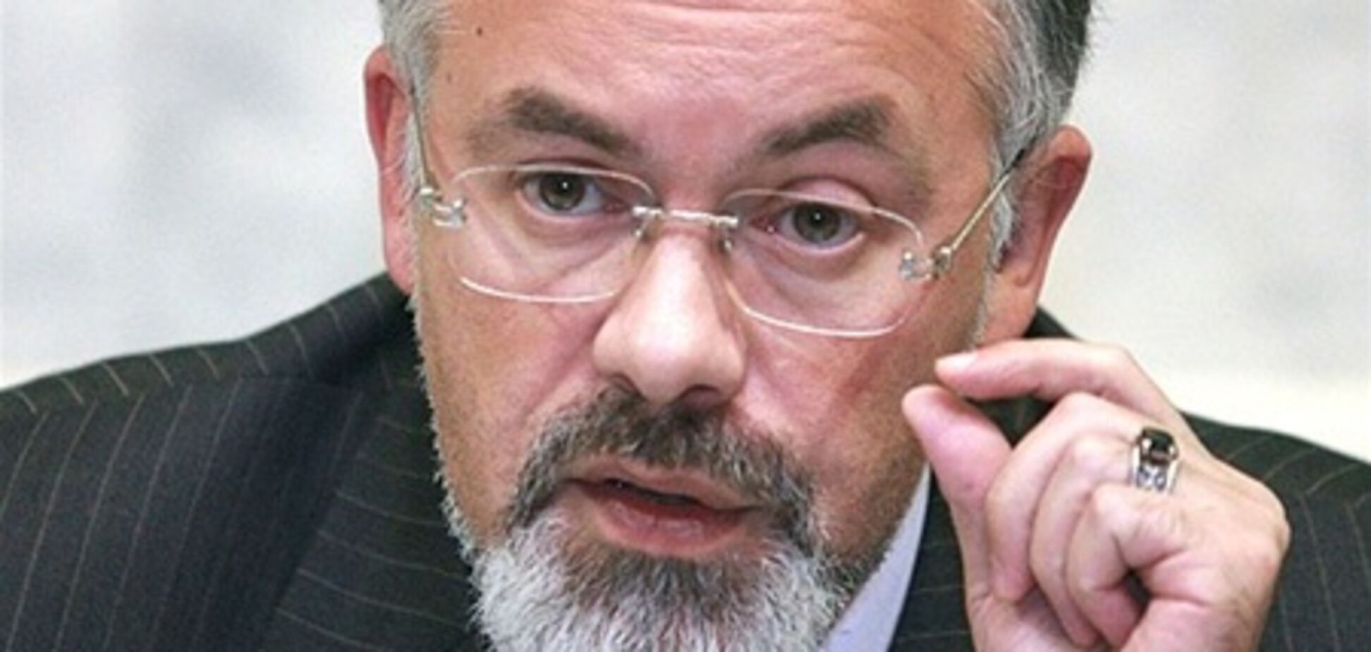 БЮТ: Москва приказала Януковичу не трогать Табачника