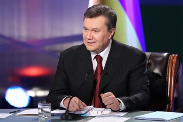 Янукович повернувся до управління країною