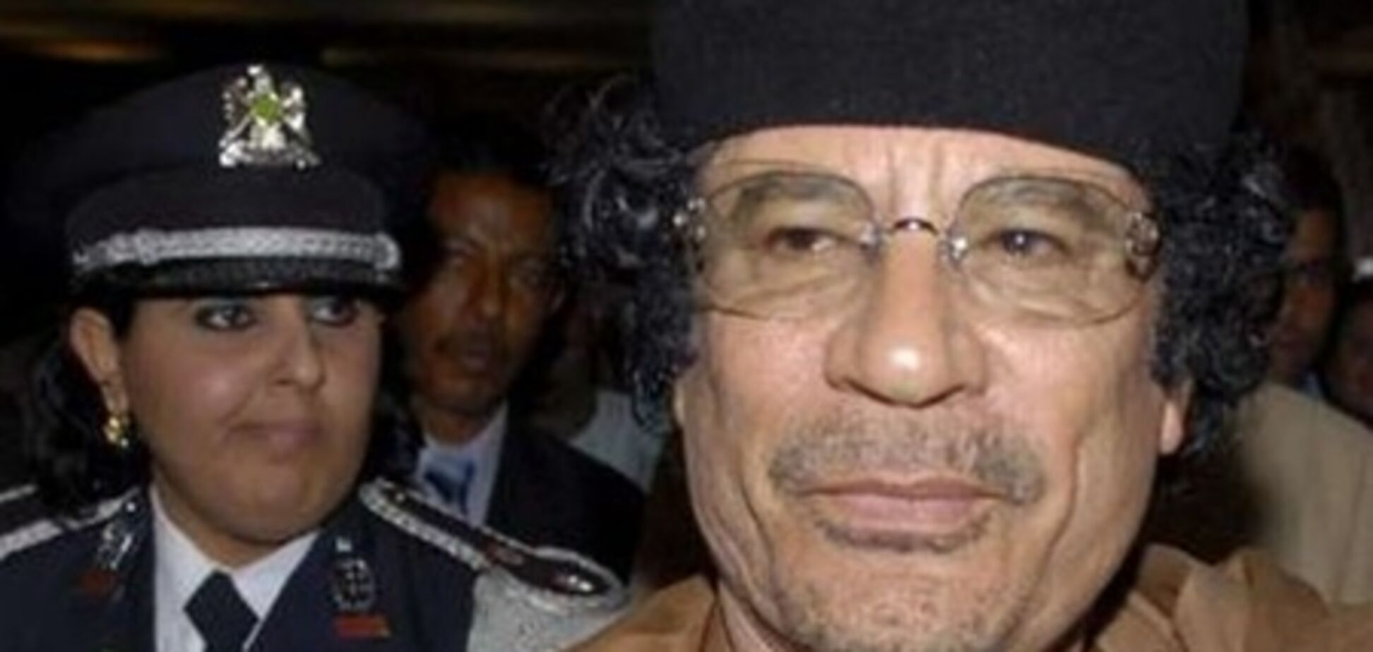 Каддафи обратился к Обаме и Саркози с посланием