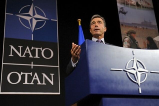 НАТО вирішило перекрити постачання зброї в Лівію