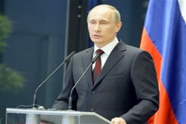 Путин прокомментировал упреки Медведева в свой адрес