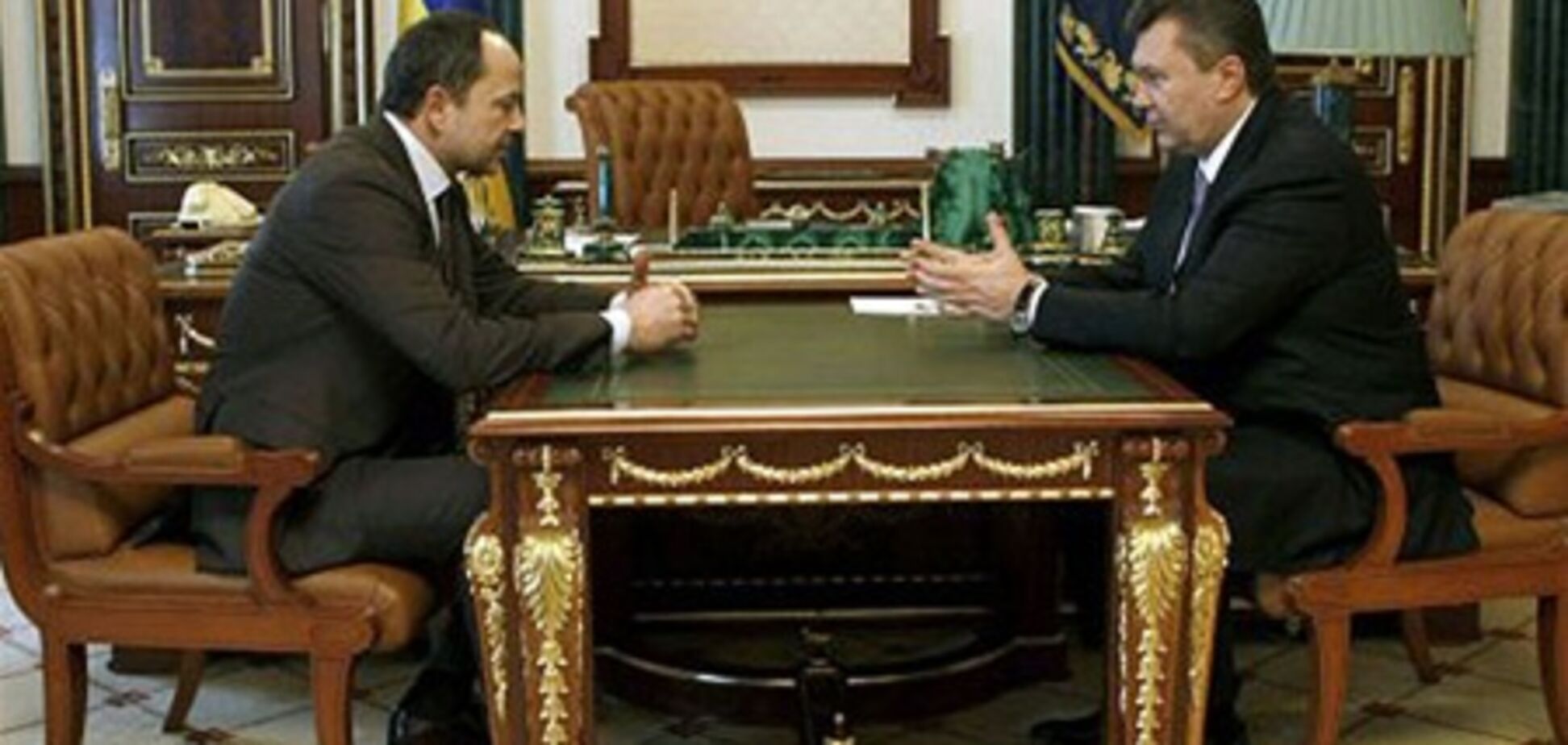 Партии Януковича и Тигипко снова теряют голоса