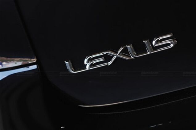 На NYIAS-2011 Lexus устроит показ нового LF-Gh