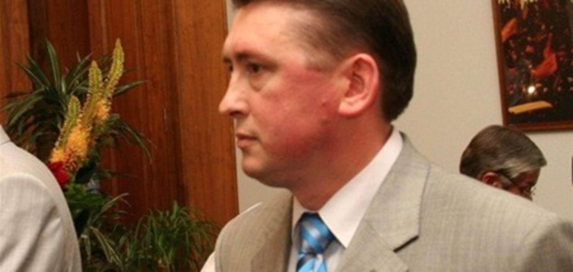 Мельниченко обіцяє носити передачі Кучмі у в’язницю